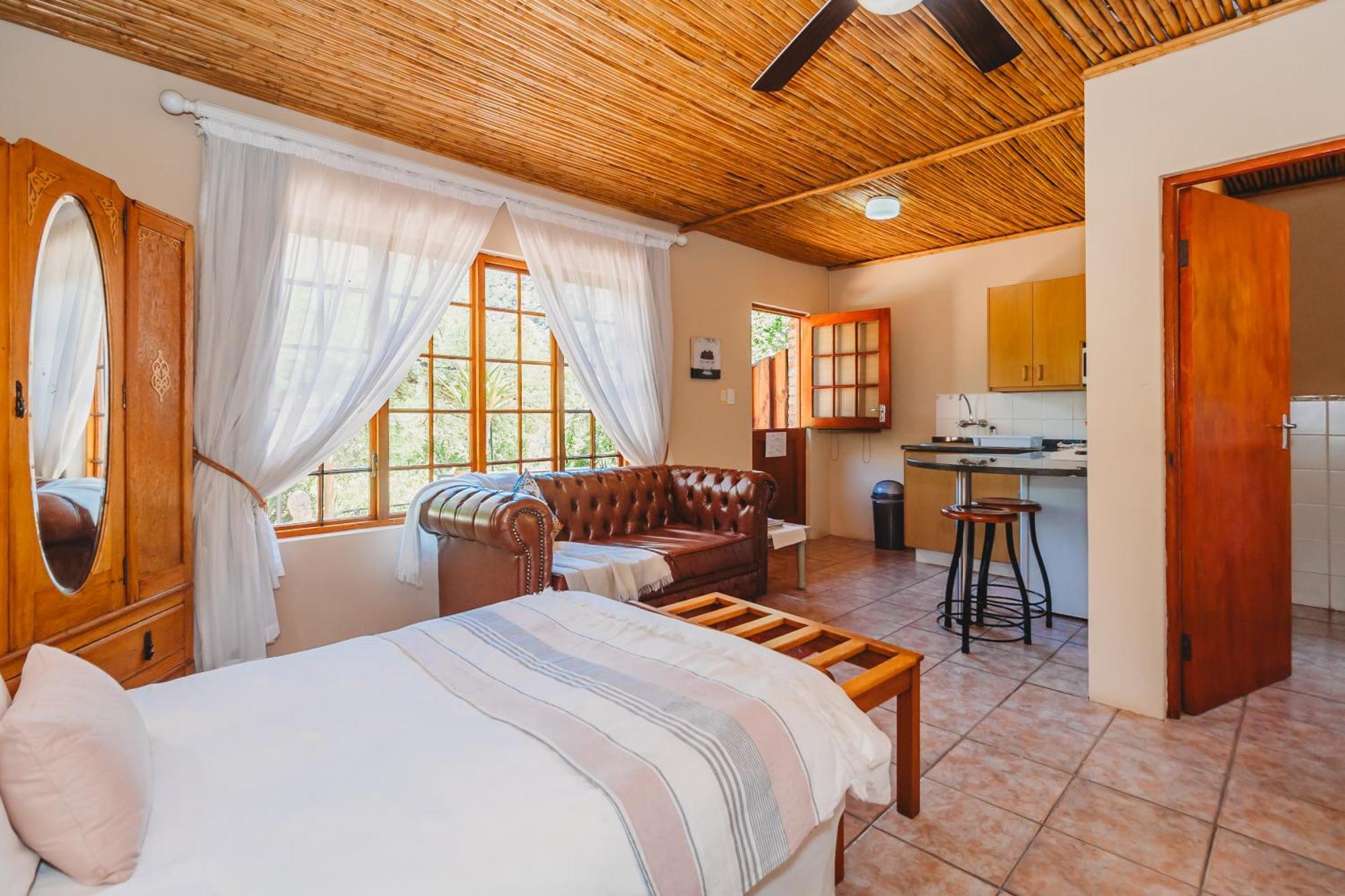 De Poort Country Lodge Oudtshoorn Exterior foto